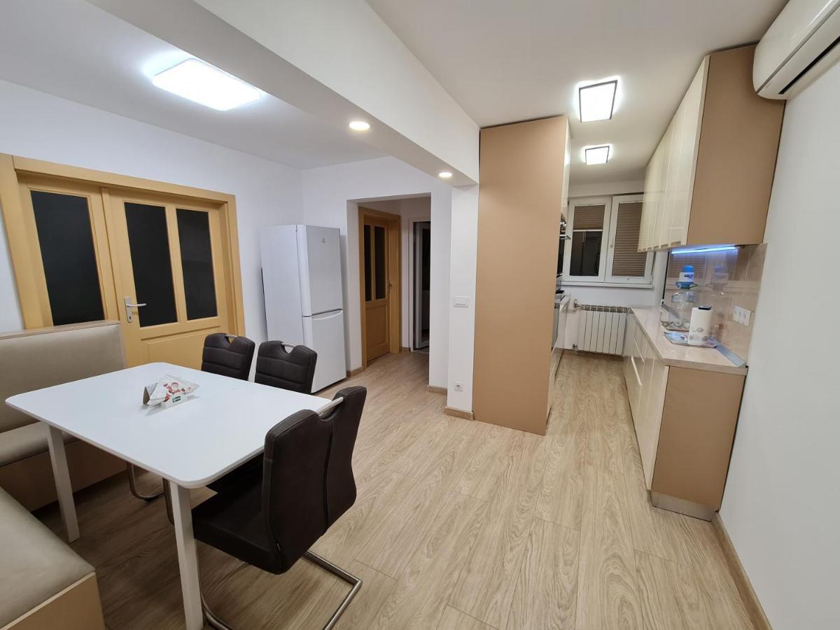 Luxury Panoramic Apartment Oradea Exteriör bild