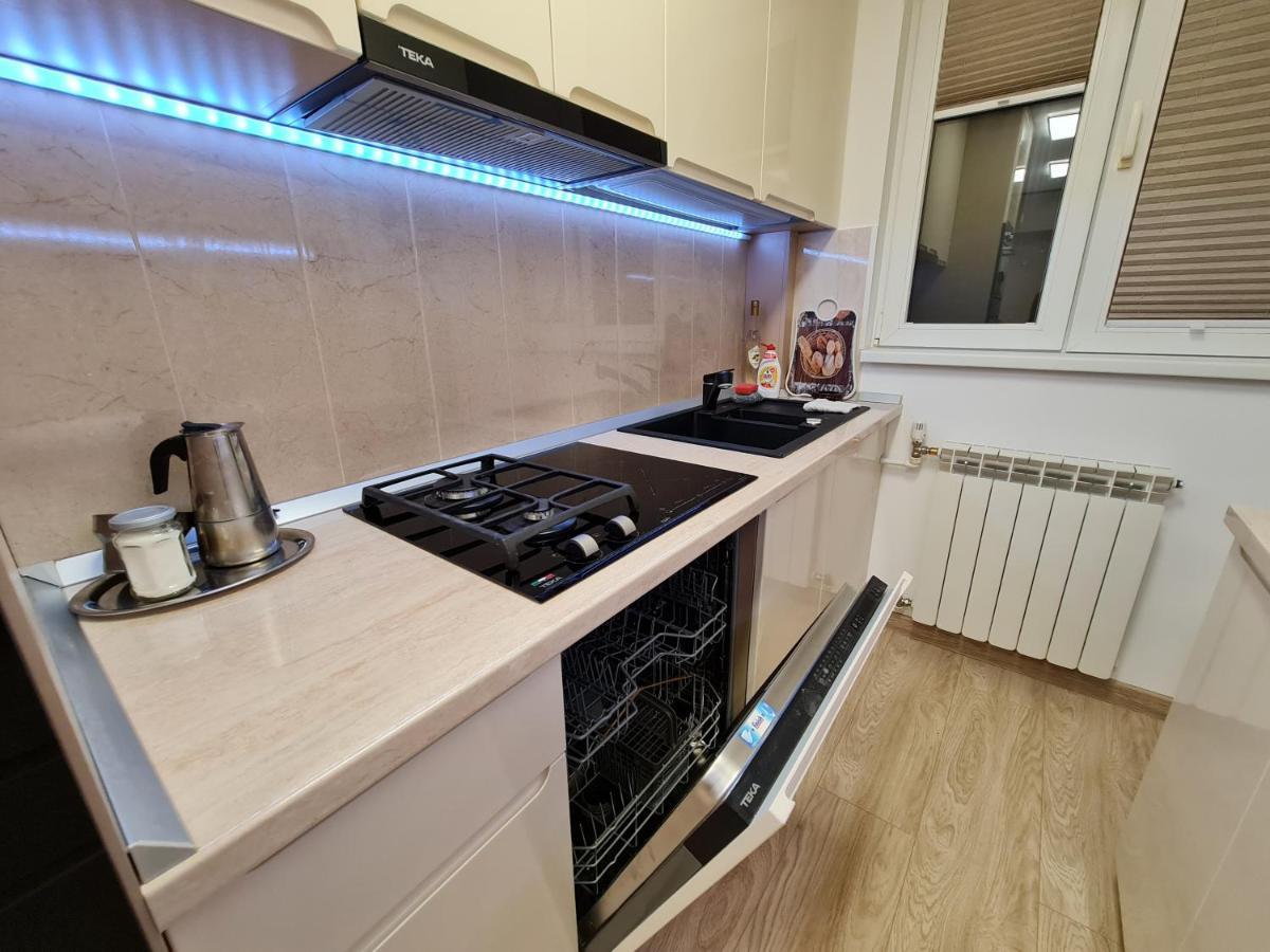Luxury Panoramic Apartment Oradea Exteriör bild